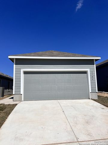 3726 Glade Crk, San Antonio, TX 78245