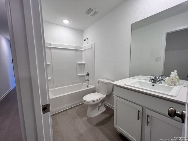3726 Glade Crk, San Antonio, TX 78245
