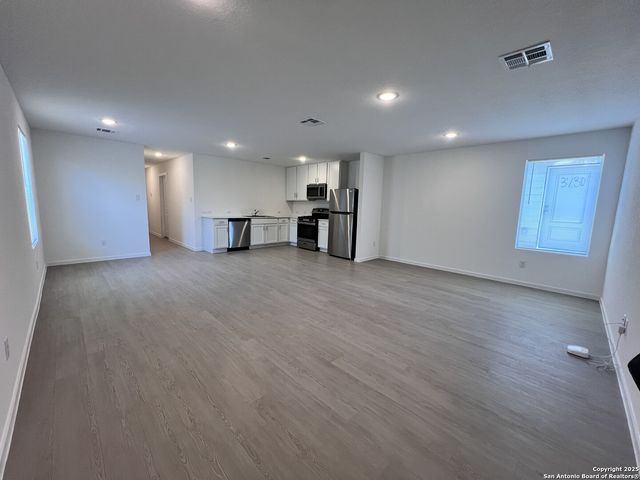 3726 Glade Crk, San Antonio, TX 78245