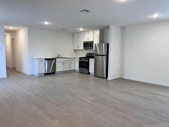 3726 Glade Crk, San Antonio, TX 78245