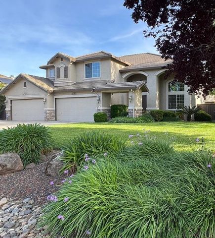 10171 Wildhawk Dr, Sacramento, CA 95829