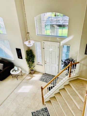 10171 Wildhawk Dr, Sacramento, CA 95829