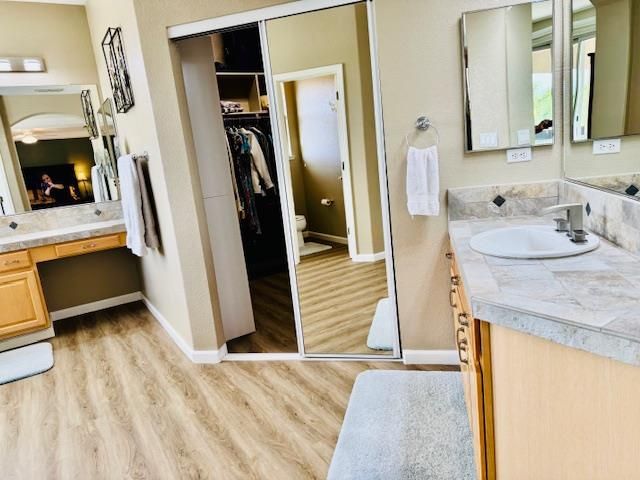 10171 Wildhawk Dr, Sacramento, CA 95829