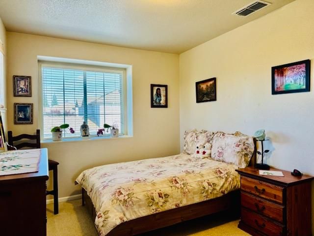 10171 Wildhawk Dr, Sacramento, CA 95829