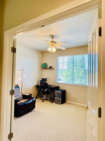 10171 Wildhawk Dr, Sacramento, CA 95829