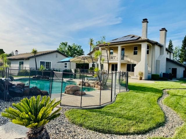 10171 Wildhawk Dr, Sacramento, CA 95829