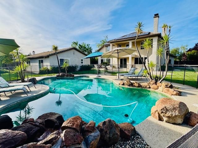 10171 Wildhawk Dr, Sacramento, CA 95829