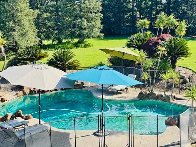 10171 Wildhawk Dr, Sacramento, CA 95829