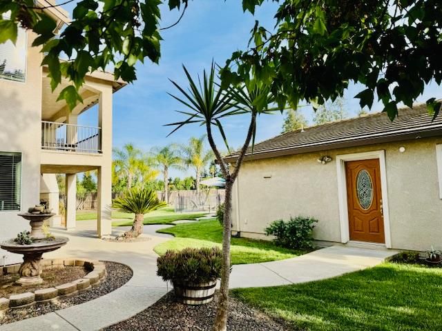 10171 Wildhawk Dr, Sacramento, CA 95829