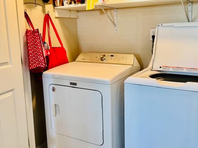 10171 Wildhawk Dr, Sacramento, CA 95829