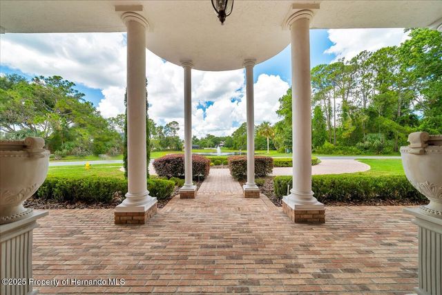 7275 Crystal Spring Run, Spring Hill, FL 34607