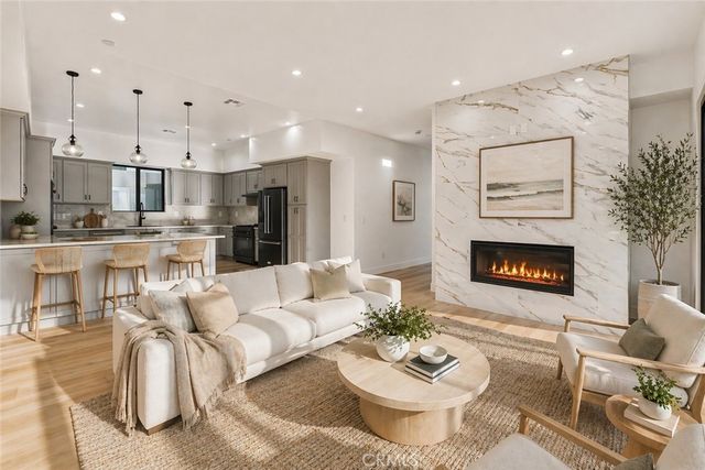 2500 Phelan Lane, Redondo Beach, CA 90278