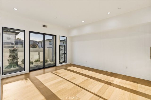 2500 Phelan Lane, Redondo Beach, CA 90278