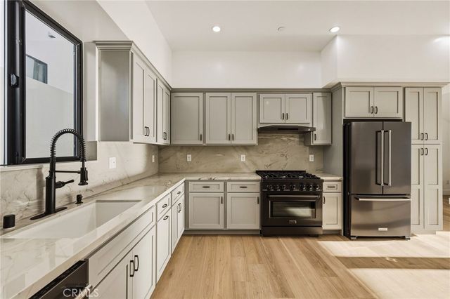 2500 Phelan Lane, Redondo Beach, CA 90278