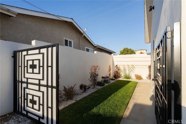 2500 Phelan Lane, Redondo Beach, CA 90278
