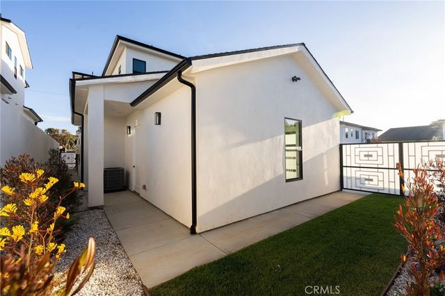 2500 Phelan Lane, Redondo Beach, CA 90278