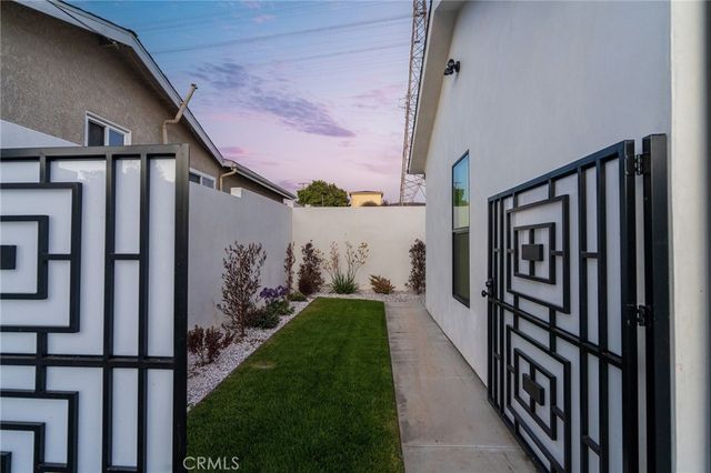 2500 Phelan Lane, Redondo Beach, CA 90278
