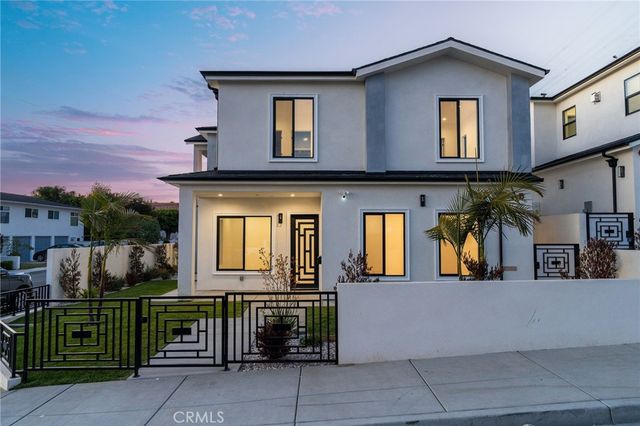 2500 Phelan Lane, Redondo Beach, CA 90278