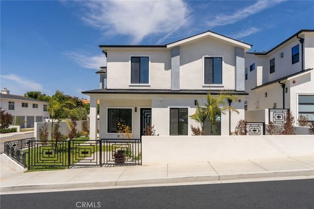 2500 Phelan Lane, Redondo Beach, CA 90278