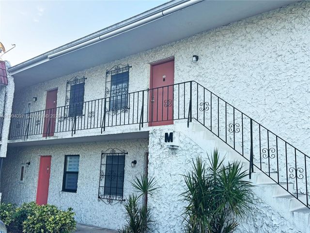 8701 SW 141st St M7, Palmetto Bay, FL 33176