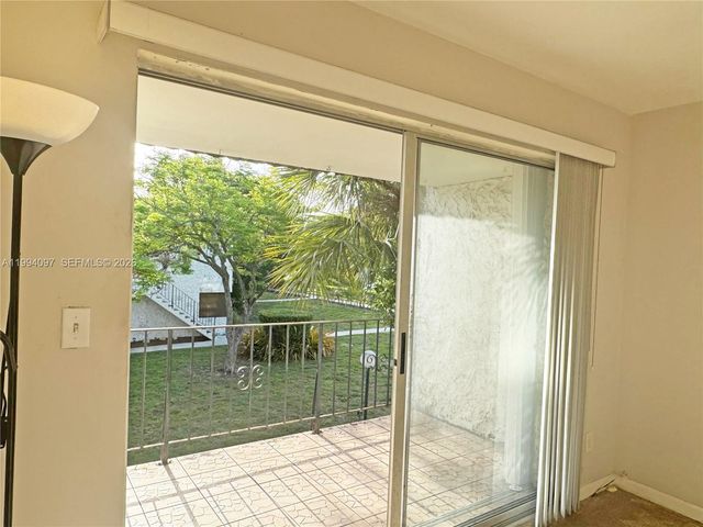 8701 SW 141st St M7, Palmetto Bay, FL 33176