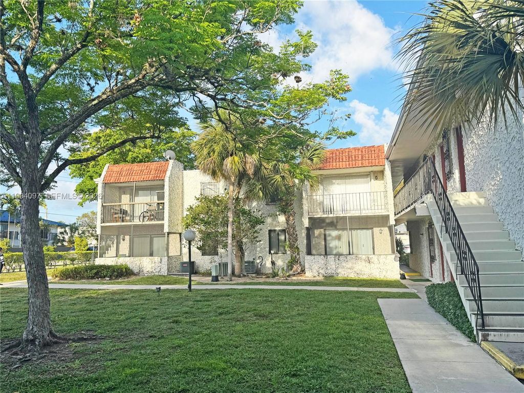 8701 SW 141st St M7, Palmetto Bay, FL 33176