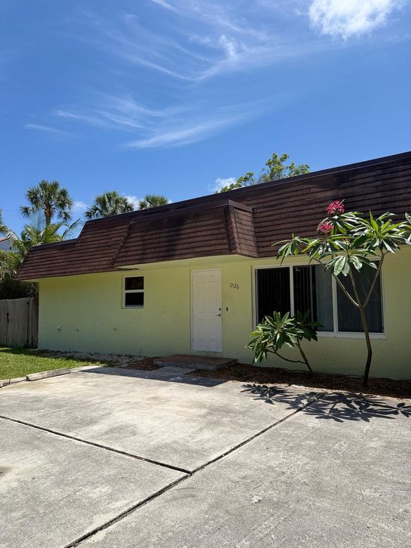 12126 Gibbs, Delray Beach, FL 33483
