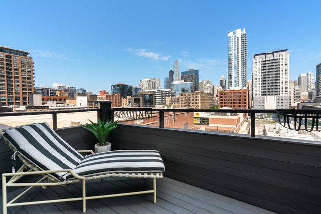 420 W Grand Avenue 5D, Chicago, IL 60654