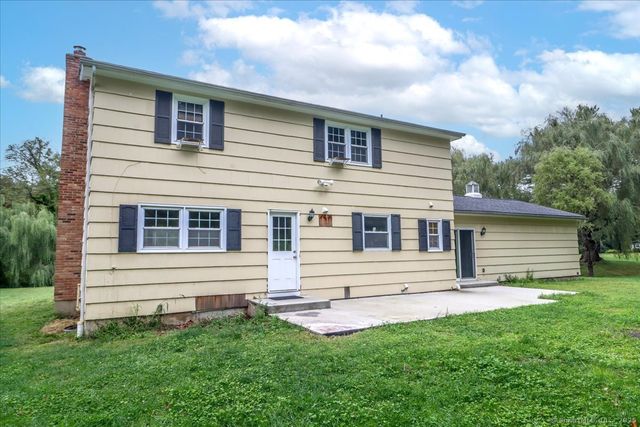 133 Sugar Street, Newtown, CT 06470