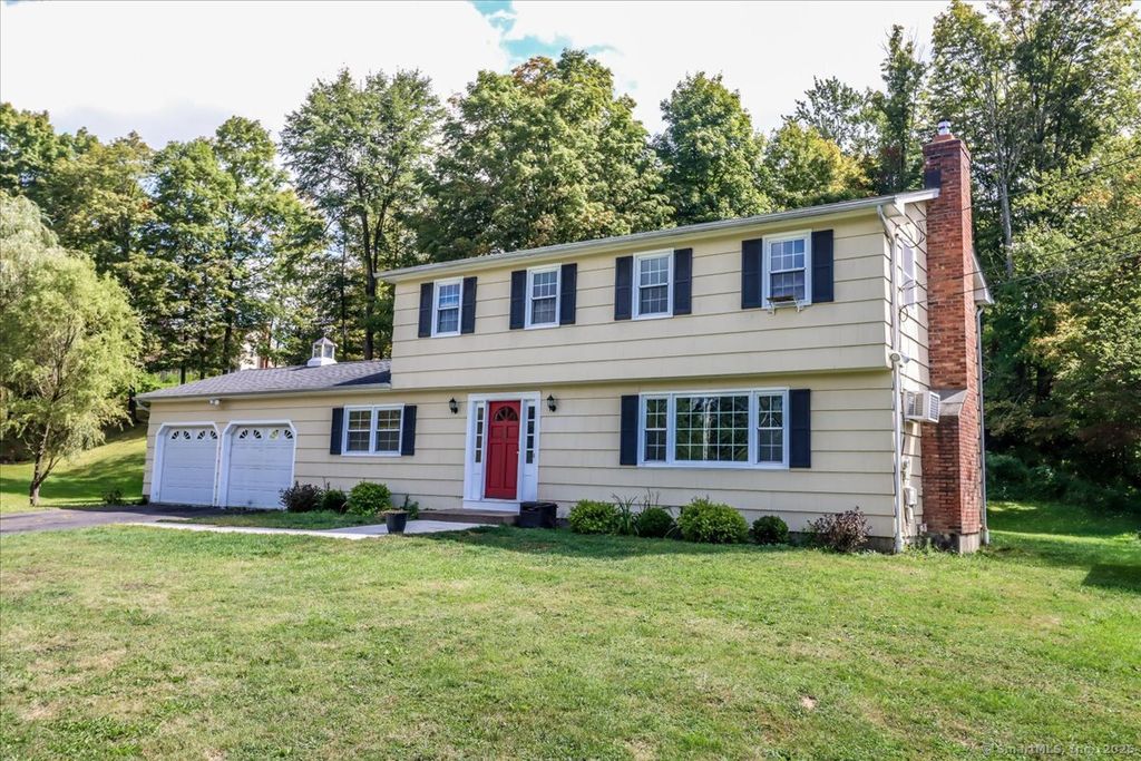 133 Sugar Street, Newtown, CT 06470