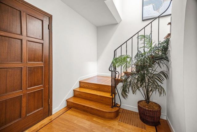 307 Aragon Boulevard, San Mateo, CA 94402