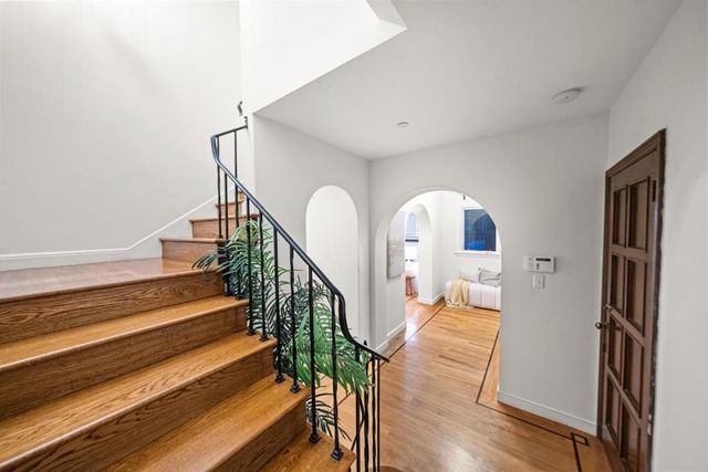 307 Aragon Boulevard, San Mateo, CA 94402