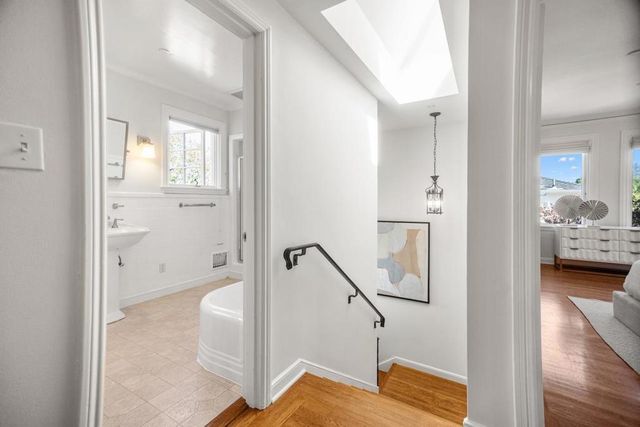 307 Aragon Boulevard, San Mateo, CA 94402