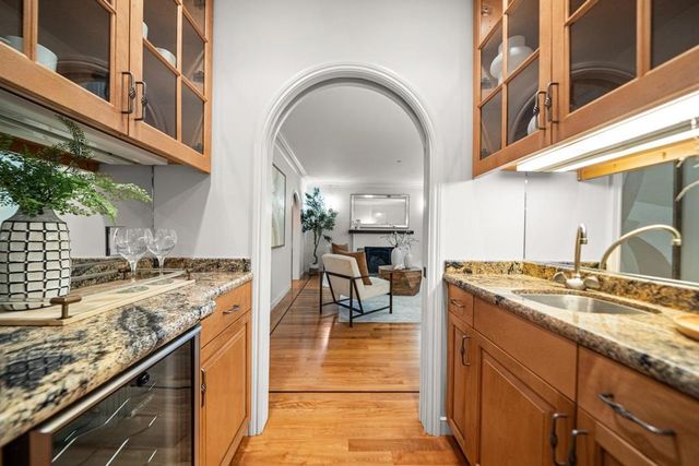 307 Aragon Boulevard, San Mateo, CA 94402