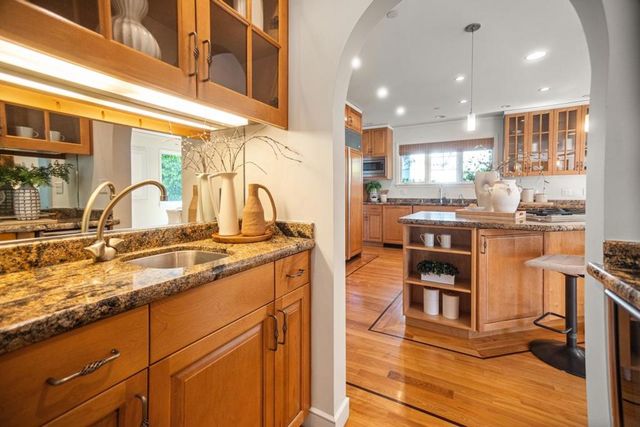 307 Aragon Boulevard, San Mateo, CA 94402