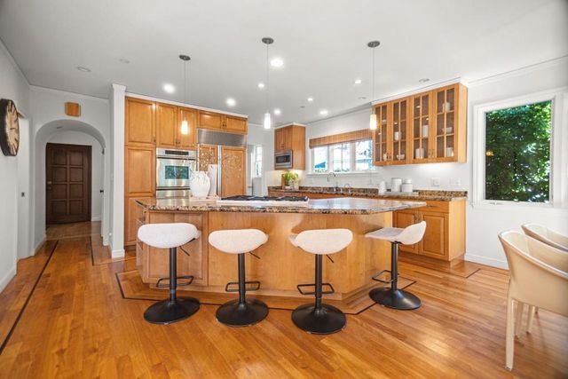 307 Aragon Boulevard, San Mateo, CA 94402