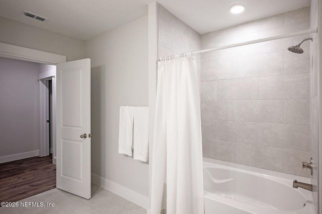 2743 CHELTON Road, Jacksonville, FL 32216