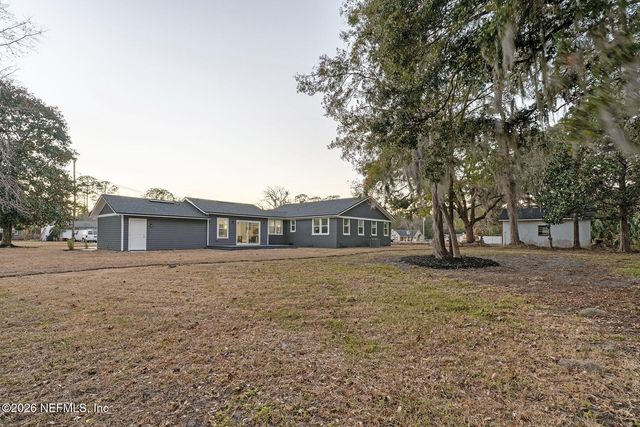 2743 CHELTON Road, Jacksonville, FL 32216