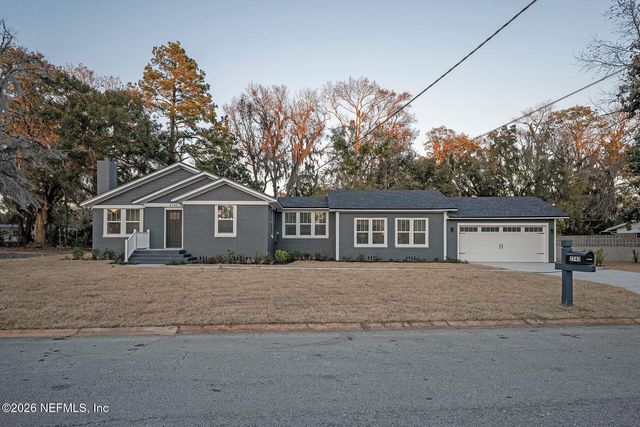 2743 CHELTON Road, Jacksonville, FL 32216