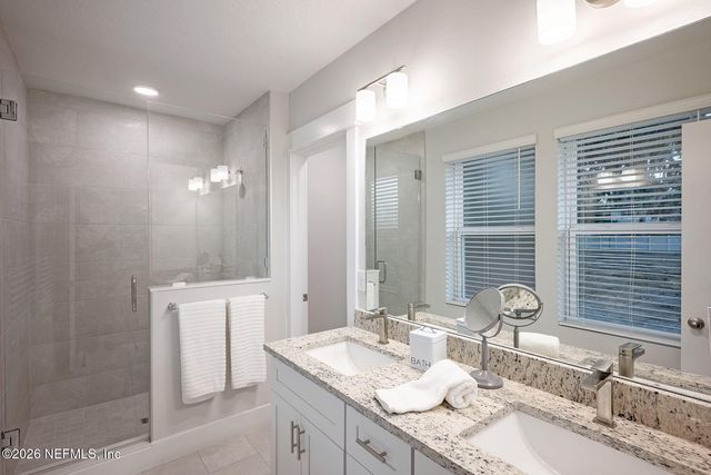 2743 CHELTON Road, Jacksonville, FL 32216