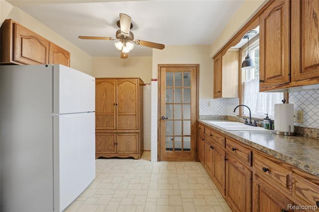 19029 Florian Street, Roseville, MI 48066