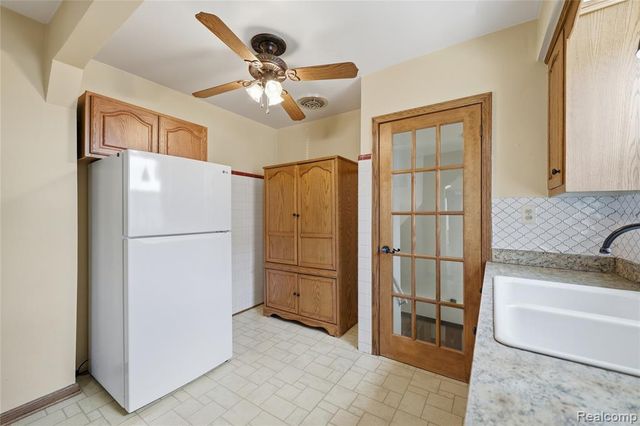19029 Florian Street, Roseville, MI 48066