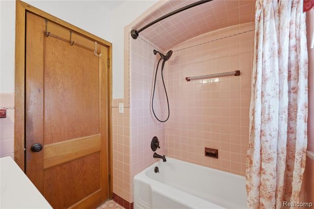 19029 Florian Street, Roseville, MI 48066