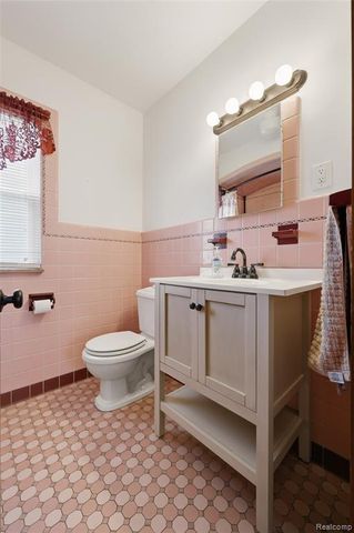 19029 Florian Street, Roseville, MI 48066