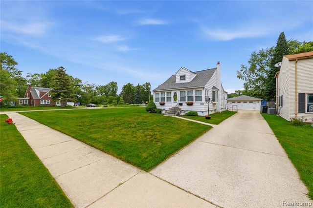 19029 Florian Street, Roseville, MI 48066