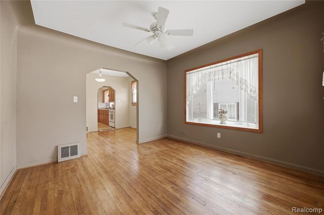 19029 Florian Street, Roseville, MI 48066
