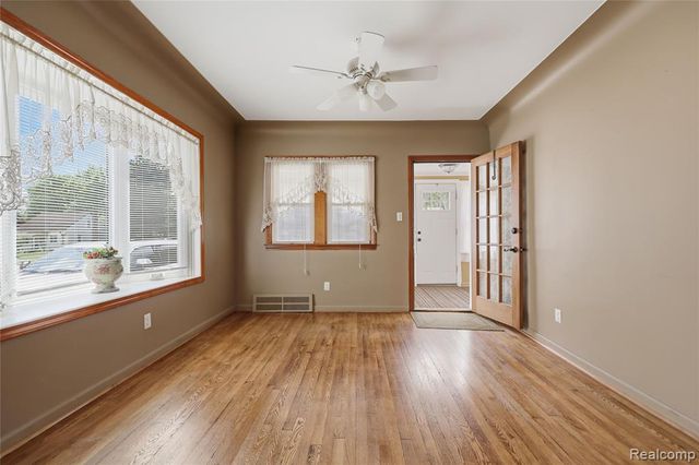 19029 Florian Street, Roseville, MI 48066