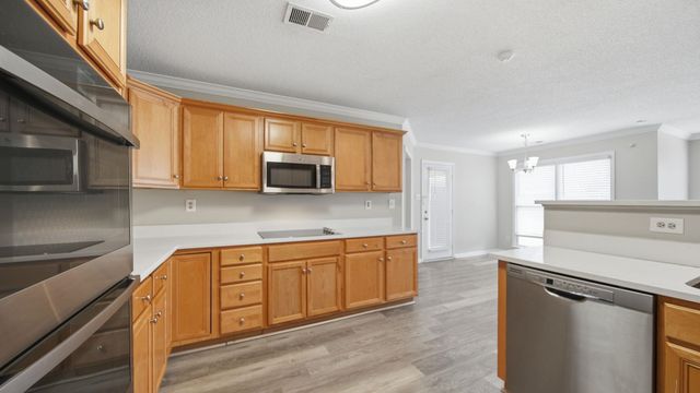 9178 OLD BROOK CV, Memphis, TN 38018