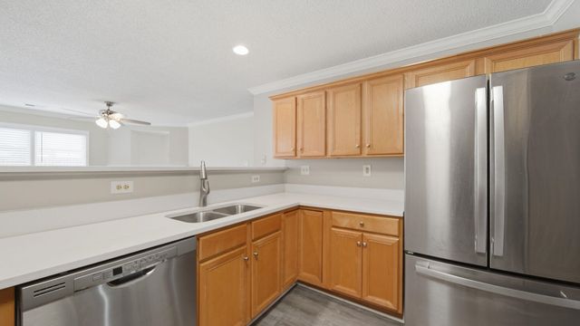 9178 OLD BROOK CV, Memphis, TN 38018