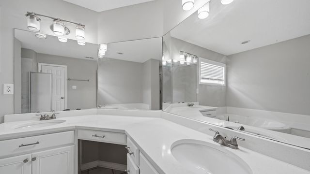 9178 OLD BROOK CV, Memphis, TN 38018